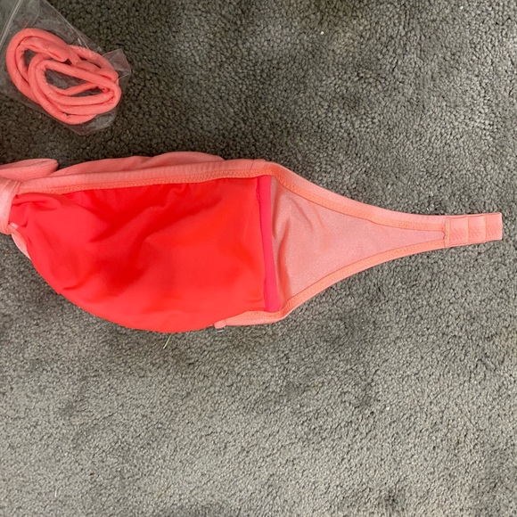 Victoria Secret Swim Bandeau - Picture 6 of 8